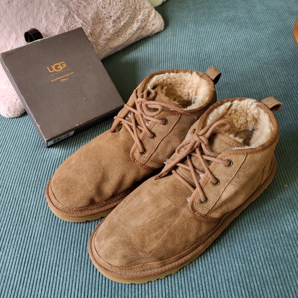 UGG mens size 12 boots style 3236